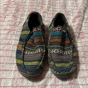 Roper Multicolor Patterned Flats